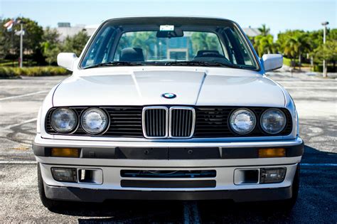 1991 Bmw 318is photo