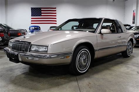 1991 Buick Riviera photo