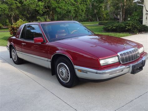 1991 Buick Riviera photo