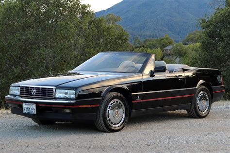 1991 Cadillac Allante photo