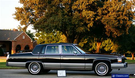 1991 Cadillac Brougham photo