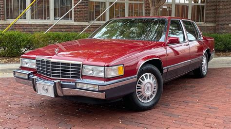 1991 Cadillac Deville photo