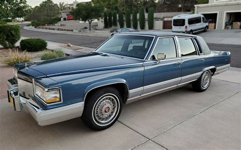 1991 Cadillac Fleetwood photo