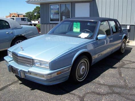 1991 Cadillac Seville photo