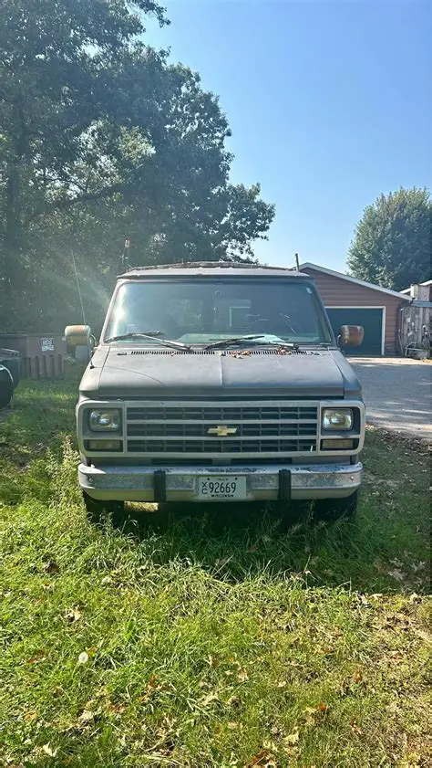 1991 Chevrolet Beauville photo