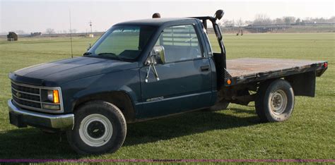 1991 Chevrolet C2500 photo