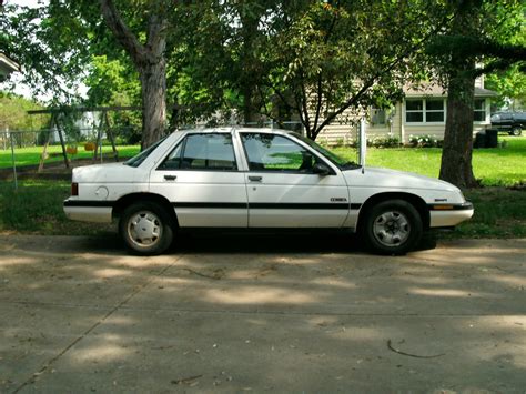 1991 Chevrolet Corsica photo