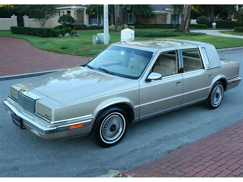 1991 Chrysler Fifth avenue photo