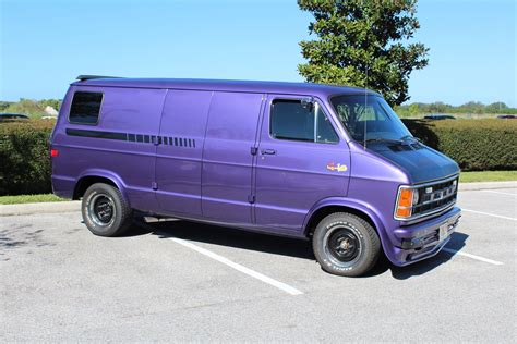 1991 Dodge B150 photo