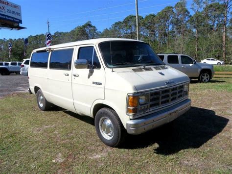 1991 Dodge B250 engine