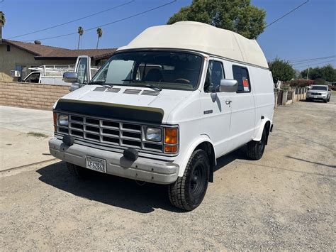 1991 Dodge B250 photo