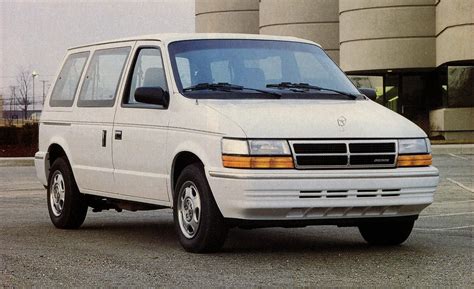 1991 Dodge Caravan photo