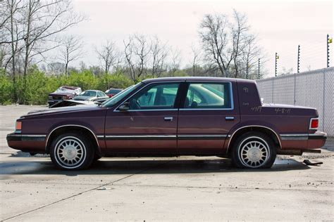 1991 Dodge Dynasty photo