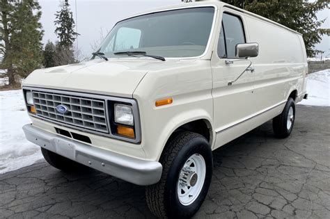 1991 Ford Econoline engine