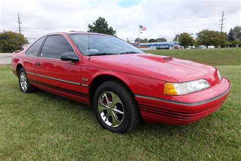 1991 Ford Thunderbird photo