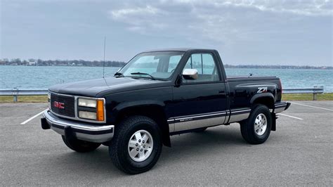 1991 Gmc Sierra pickup photo