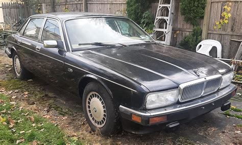 1991 Jaguar Vanden plas photo