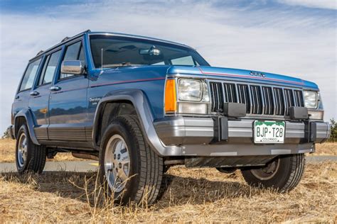 1991 Jeep Cherokee photo