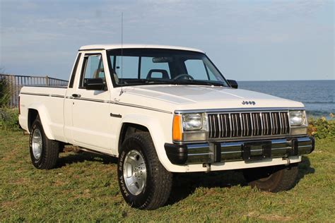 1991 Jeep Comanche photo