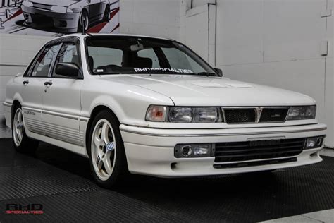 1991 Mitsubishi Galant photo