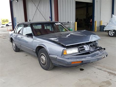 1991 Oldsmobile 88 engine