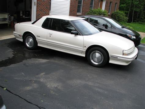 1991 Oldsmobile Toronado engine