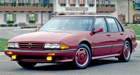 1991 Pontiac Bonneville photo