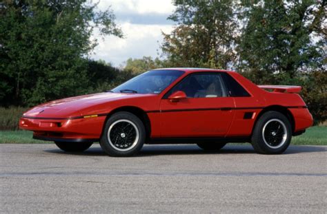 1991 Pontiac Fiero engine