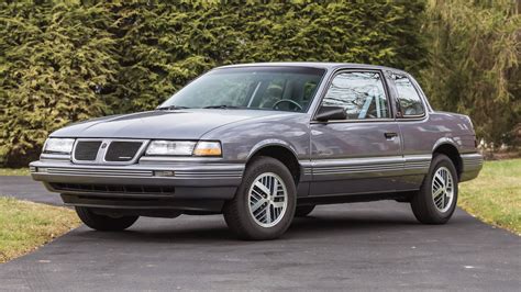 1991 Pontiac Grand am photo