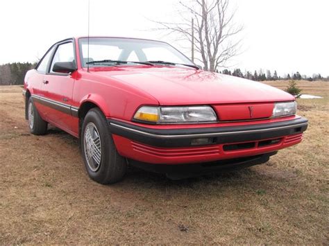 1991 Pontiac Sunfire photo