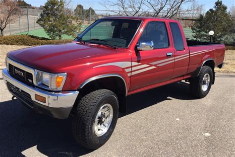 1991 Toyota 4x4 photo