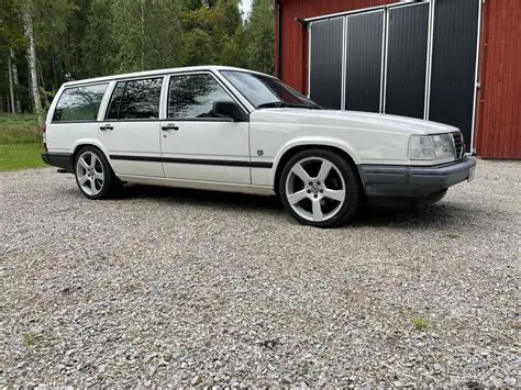 1991 Volvo 945