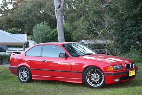 1992 Bmw 318is photo