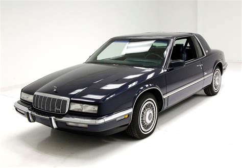 1992 Buick Riviera photo