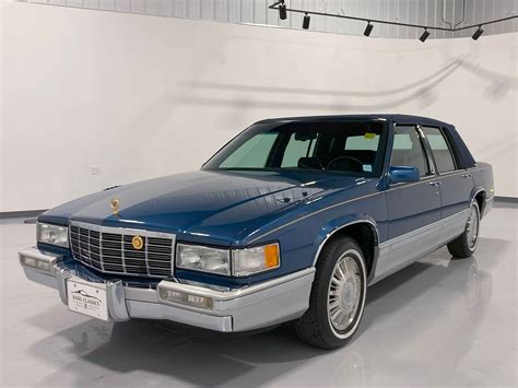 1992 Cadillac Deville photo