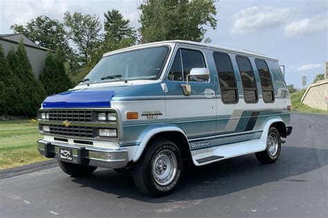 1992 Chevrolet G van engine