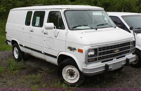 1992 Chevrolet G30 engine