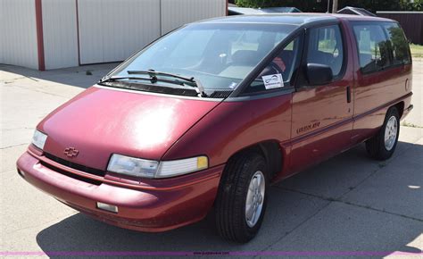 1992 Chevrolet Lumina apv photo