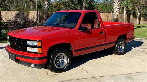 1992 Chevrolet Pick up photo