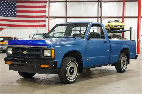 1992 Chevrolet S10 pickup photo