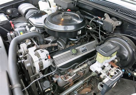 1992 Chevrolet Silverado engine