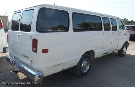 1992 Dodge B350 photo