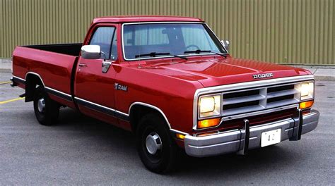 1992 Dodge D100 photo