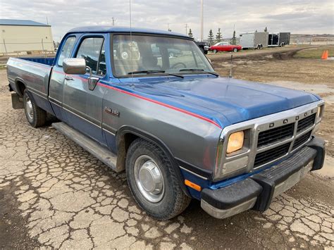 1992 Dodge Wagon engine