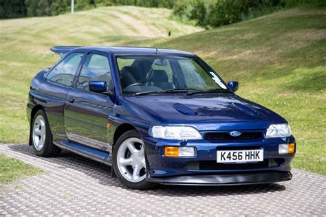 1992 Ford Escort photo