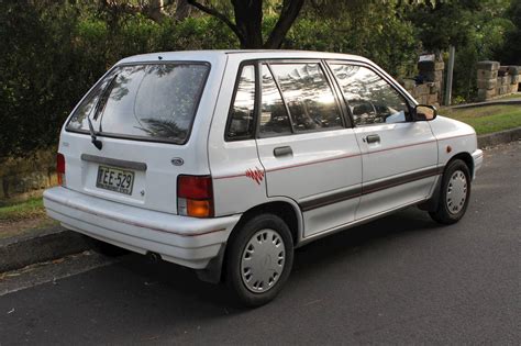 1992 Ford Festiva photo