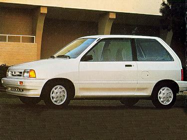 1992 Ford Festiva photo