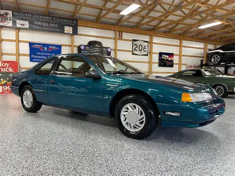 1992 Ford Thunderbird