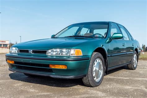 1992 Honda Accord photo