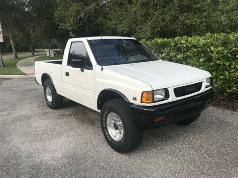 1992 Isuzu Pickup truck engine